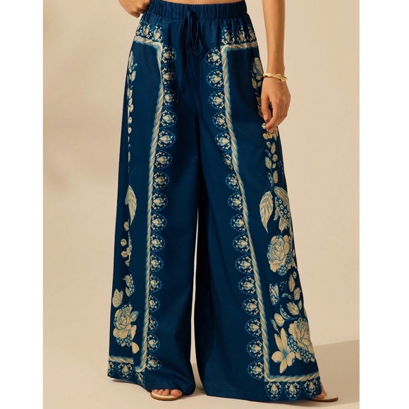 Boho Blue Floral Print Stretchy Waist Wide leg Pants - Picture 3 of 6